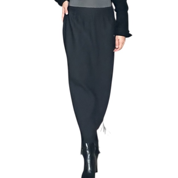 100% Wool Gray Fringe Midi Skirt | Elegant & Unique. Small - Picture 7 of 9